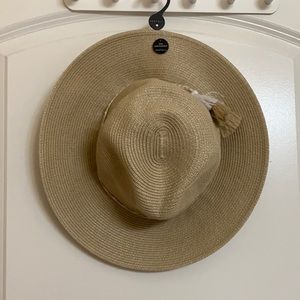 Package sun hat